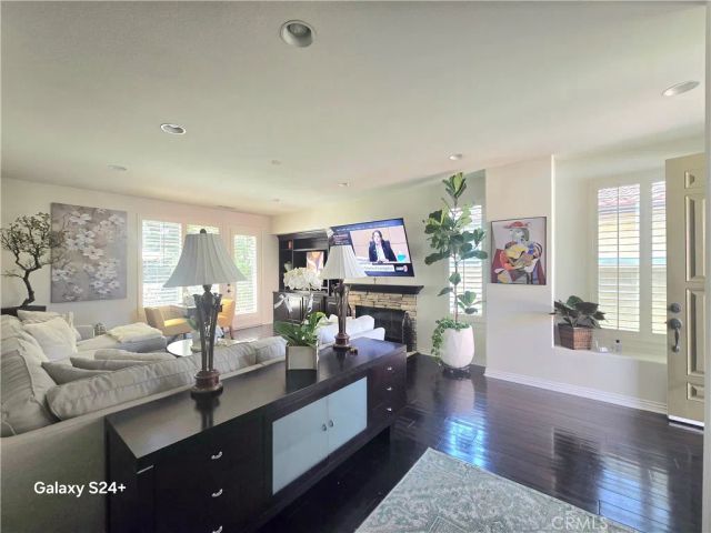 6 Saintsbury, Irvine, CA 92602