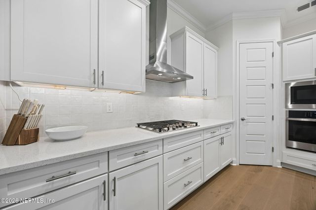 1871 KINGS Road, Jacksonville Beach, FL 32250