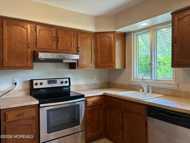 16 Milford Avenue B, Whiting, NJ 08759