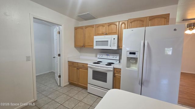 854 Iroquois Avenue, Melbourne, FL 32935