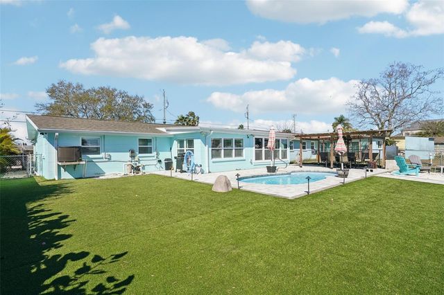 13700 LESLIE DRIVE, Hudson, FL 34667