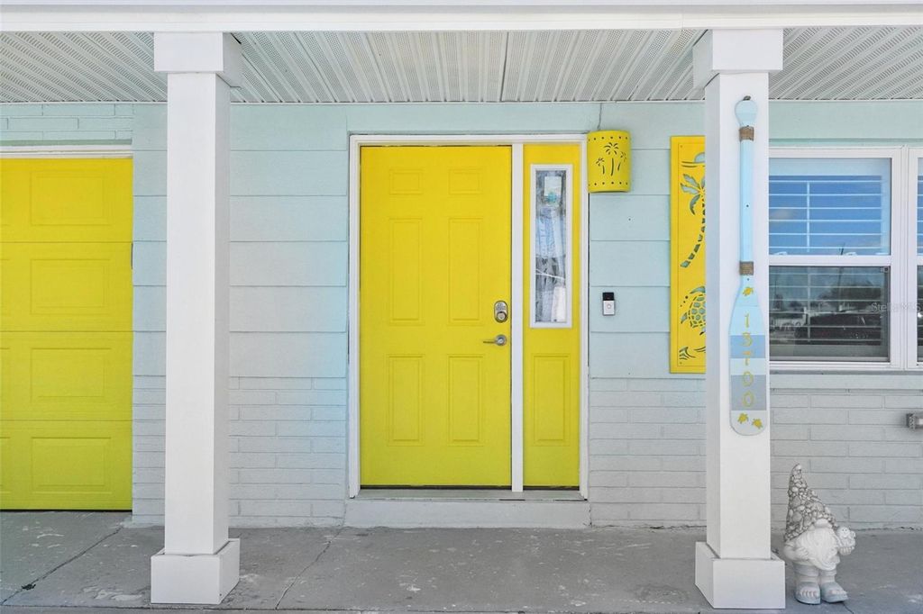 Image 3 of property listing at 13700 LESLIE DRIVE, Hudson, FL 34667