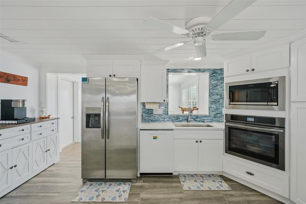 Image 23 of property listing at 13700 LESLIE DRIVE, Hudson, FL 34667