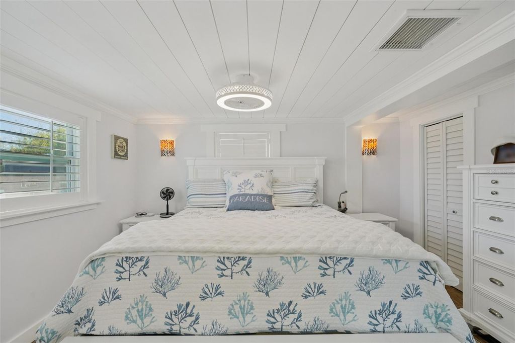 Image 25 of property listing at 13700 LESLIE DRIVE, Hudson, FL 34667