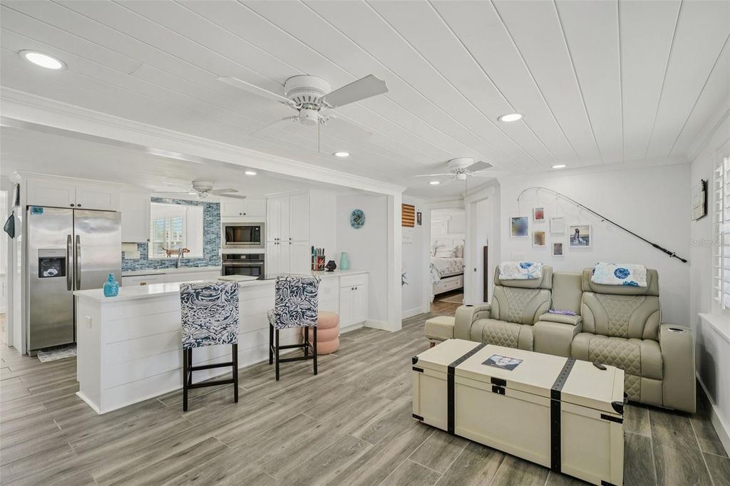 Image 5 of property listing at 13700 LESLIE DRIVE, Hudson, FL 34667