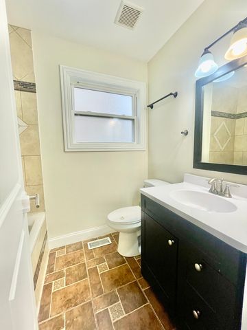8425 S Marshfield Avenue, Chicago, IL 60620
