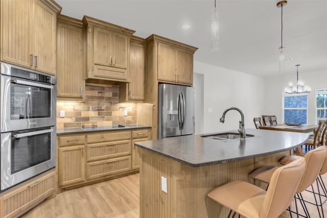 2004 Ryan Court, Weatherford, TX 76085