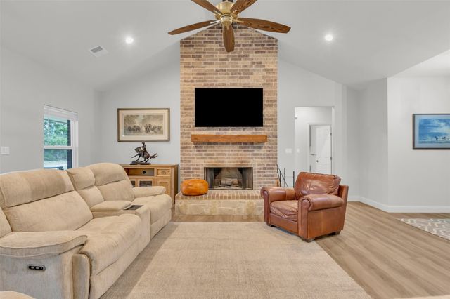 2004 Ryan Court, Weatherford, TX 76085