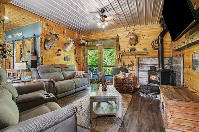 53649 Flatbush Road, Marcellus, MI 49067