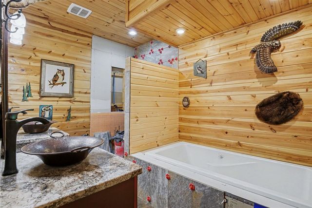 53649 Flatbush Road, Marcellus, MI 49067