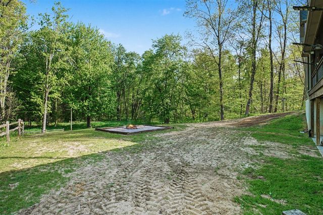 53649 Flatbush Road, Marcellus, MI 49067