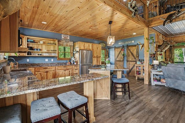 53649 Flatbush Road, Marcellus, MI 49067