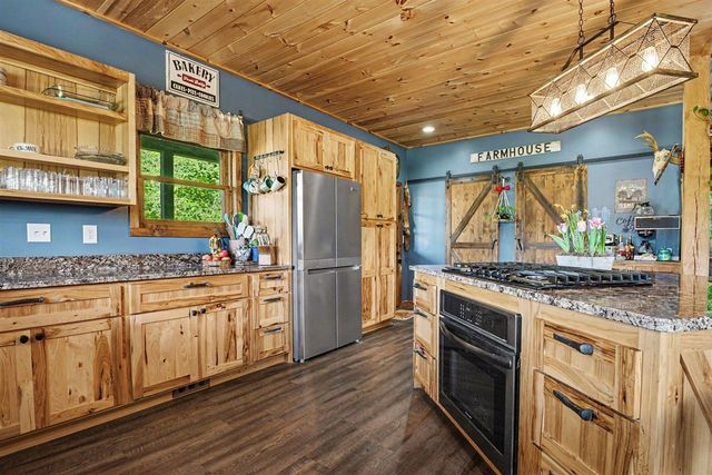 53649 Flatbush Road, Marcellus, MI 49067