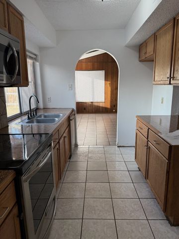 707 Southwood Circle, Duncanville, TX 75137