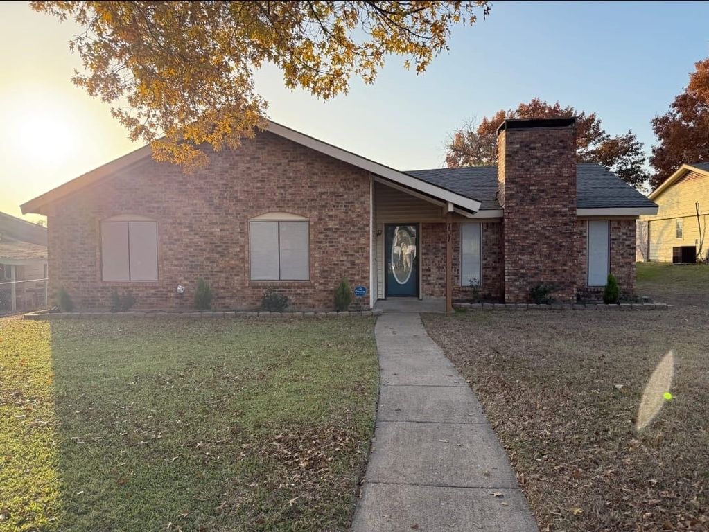 707 Southwood Circle, Duncanville, TX 75137