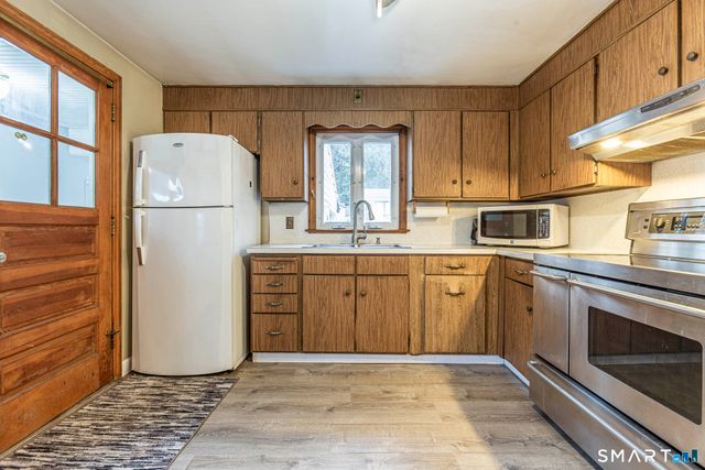 190 Chestnut Street, Manchester, CT 06040