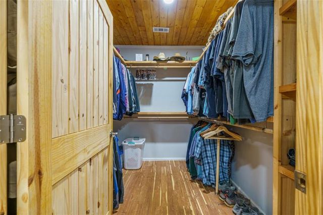 387 Leonard Evans Road, Ellijay, GA 30540