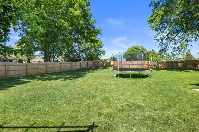 7434 S Logan AVENUE, Oak Creek, WI 53154