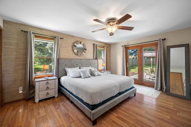 7434 S Logan AVENUE, Oak Creek, WI 53154