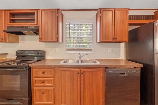 350 Oak Tree Drive, Point Blank, TX 77364