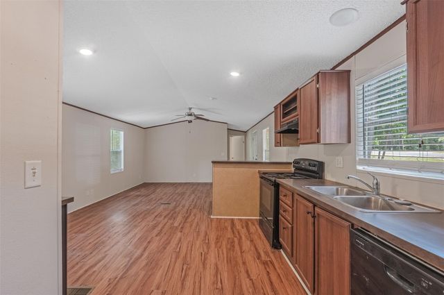 350 Oak Tree Drive, Point Blank, TX 77364
