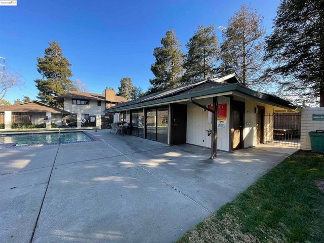 2416 Shadow Ln 74, Antioch, CA 94509