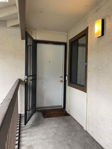 2416 Shadow Ln 74, Antioch, CA 94509