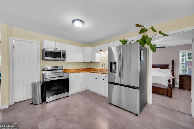 530 Grandview Avenue, Mount Airy, GA 30563