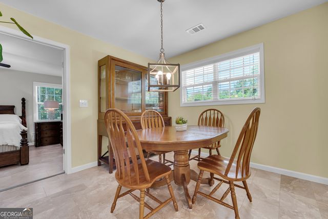 530 Grandview Avenue, Mount Airy, GA 30563