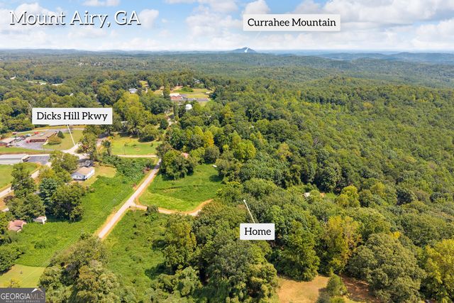530 Grandview Avenue, Mount Airy, GA 30563