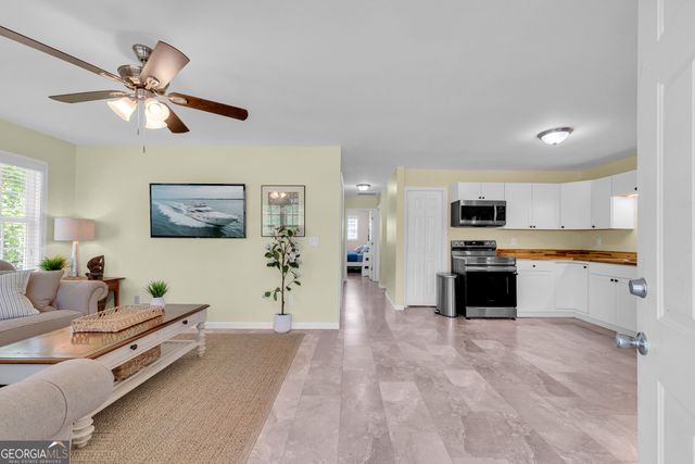 530 Grandview Avenue, Mount Airy, GA 30563