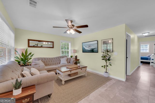 530 Grandview Avenue, Mount Airy, GA 30563