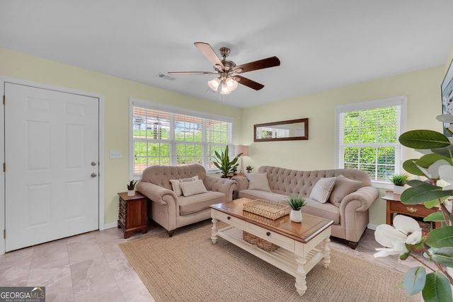 530 Grandview Avenue, Mount Airy, GA 30563
