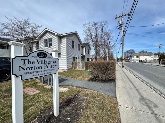 106 Park St Unit 2, Bennington, VT 05201