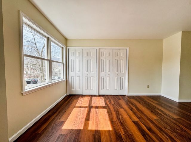 106 Park St Unit 2, Bennington, VT 05201