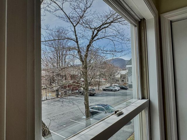 106 Park St Unit 2, Bennington, VT 05201