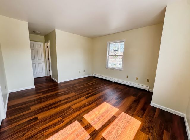 106 Park St Unit 2, Bennington, VT 05201