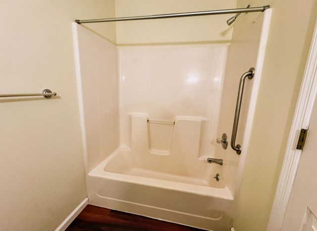 106 Park St Unit 2, Bennington, VT 05201