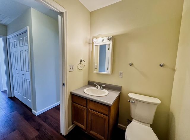 106 Park St Unit 2, Bennington, VT 05201