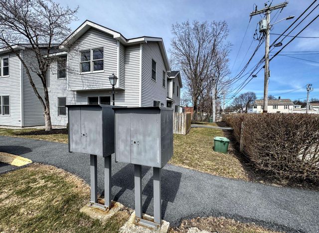 106 Park St Unit 2, Bennington, VT 05201