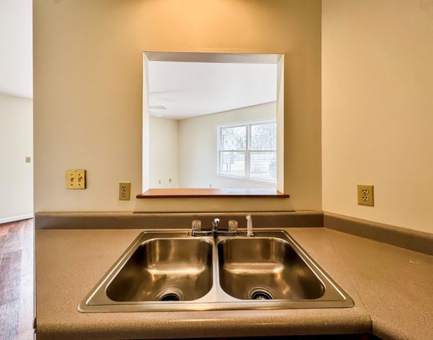 106 Park St Unit 2, Bennington, VT 05201