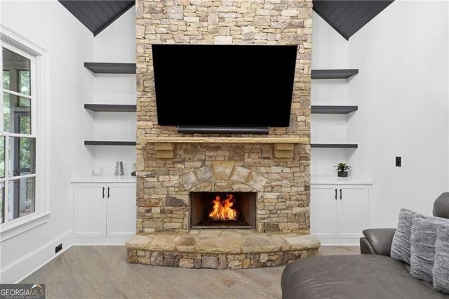2885 Manor Bridge Drive, Milton, GA 30004