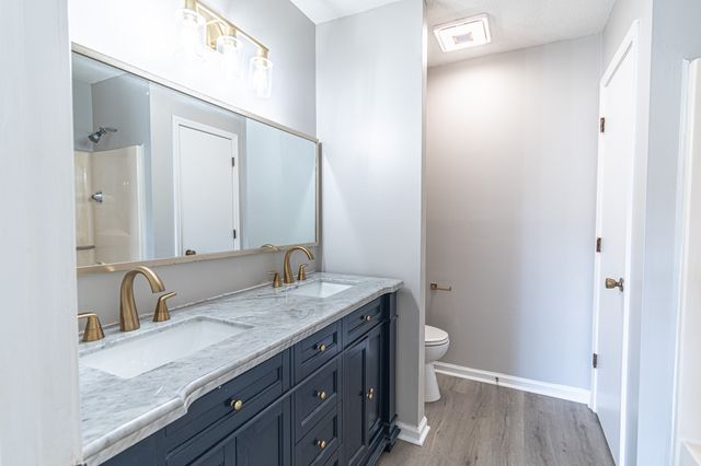 815 Iris Ln, Clarksville, TN 37042