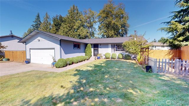 3000 NE 73rd Street, Bremerton, WA 98311