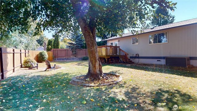 3000 NE 73rd Street, Bremerton, WA 98311