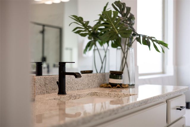 2436 Capestrano CIR, Round Rock, TX 78665