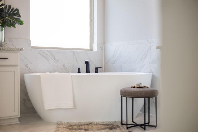 2436 Capestrano CIR, Round Rock, TX 78665