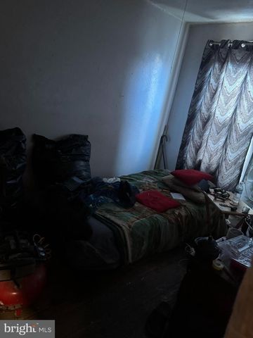 2808 N LEITHGOW ST, Philadelphia, PA 19133