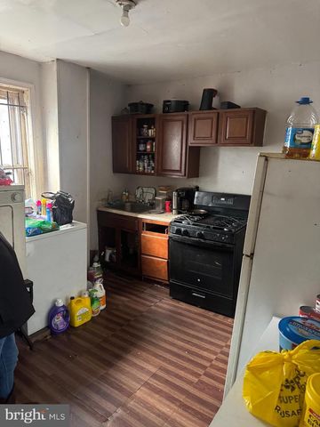 2808 N LEITHGOW ST, Philadelphia, PA 19133