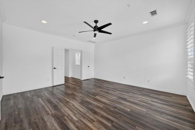 2208 Grizzly Run Lane, Euless, TX 76039